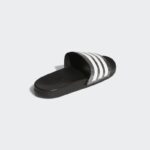 ⁦Adidas Adilette Comfort Slides - Black⁩ - الصورة ⁦7⁩