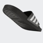 ⁦Adidas Adilette Comfort Slides - Black⁩ - الصورة ⁦15⁩
