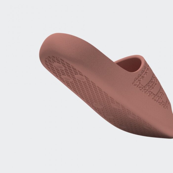 ⁦adidas Adilette Ayoon Slides - Red⁩ - الصورة ⁦16⁩