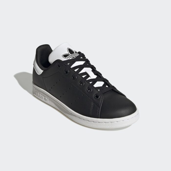 ⁦adidas Kids' Stan Smith Shoes - Black⁩ - الصورة ⁦6⁩