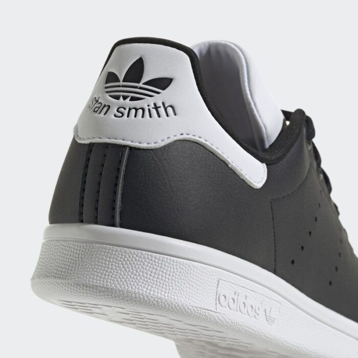 ⁦adidas Kids' Stan Smith Shoes - Black⁩ - الصورة ⁦8⁩