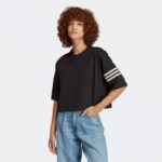 ⁦Adidas Women Adicolor Neuclassics Tee - Black⁩ - الصورة ⁦2⁩
