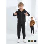 ⁦طقم ولادي (قطعتين) جاكيت وبنطلون للأطفال لون أسود⁩ - الصورة ⁦2⁩