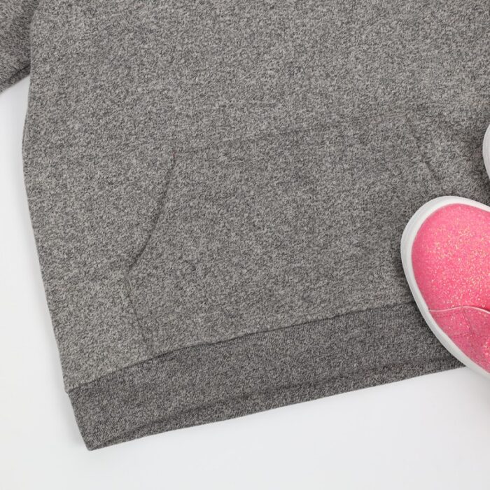 ⁦Reebok Girls' Big Logo Hoodi- Grey- هودي ريبوك للأطفال لون رمادي⁩ - الصورة ⁦9⁩