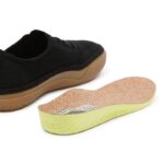 ⁦Vans Men's Circle Vee Shoes-Black⁩ - الصورة ⁦2⁩