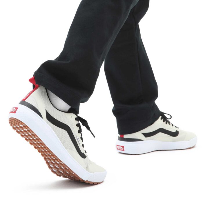 ⁦حذاء فانز ألترا رينج اكسو للجنسين لون أبيض- Vans Unisex' UltraRange EXO SE Shoes⁩ - الصورة ⁦9⁩