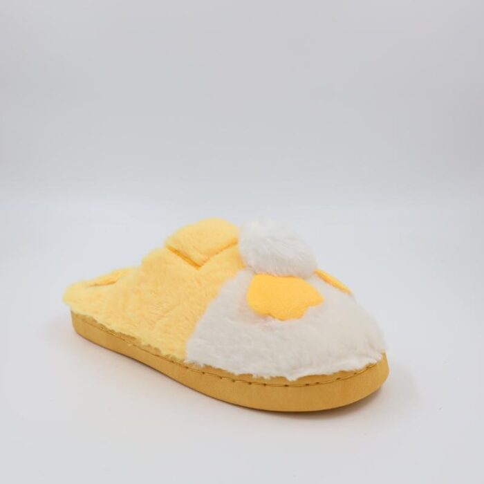 ⁦شبشب شتوي فرو للنساء لون أصفر⁩ - الصورة ⁦2⁩