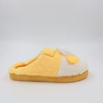 ⁦شبشب شتوي فرو للنساء لون أصفر⁩ - الصورة ⁦3⁩