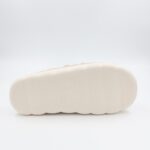 ⁦شبشب شتوي فرو للجنسين لون بني⁩ - الصورة ⁦3⁩