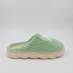 ⁦شبشب شتوي فرو للنساء لون أخضر⁩ - الصورة ⁦3⁩