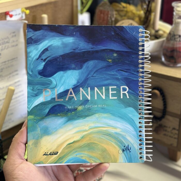 1033755773_67dc843c89937 بلانر سلك من الاديب بتصميم امواج بون ازرق مقاس 20*17 - الصورة 1