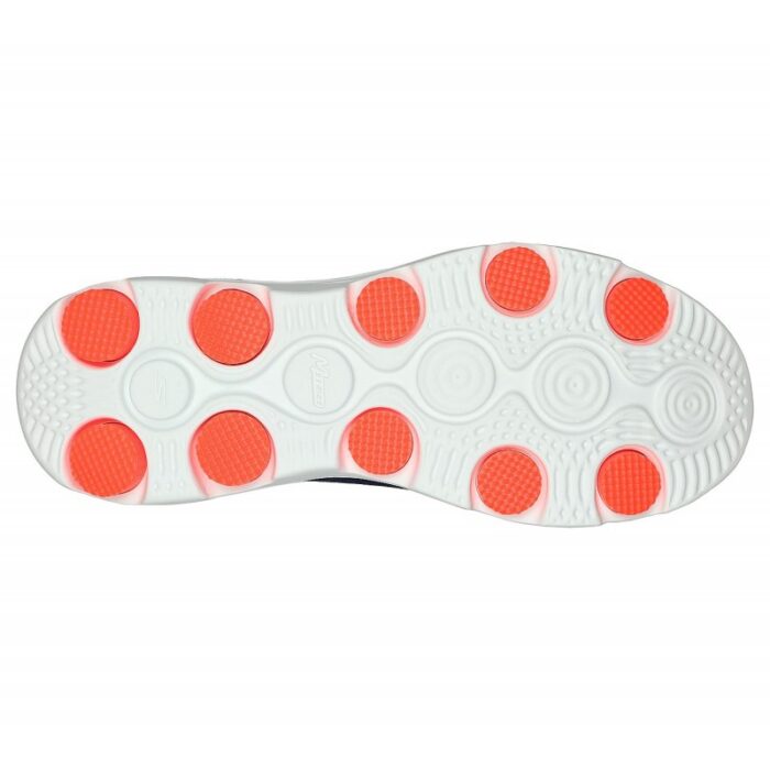 ⁦حذاء سكيتشرز جو رن 7.0 للرجال لون كحلي وأسود ونعل أبيض- Skechers Men's Go Run 7.0 Shoes⁩ - الصورة ⁦3⁩