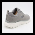 ⁦Skechers Men's Burns 2.0 Dorlus Shoes - حذاء سكيتشرز برنز 2.0 للرجال لون رمادي ونعل أبيض⁩ - الصورة ⁦7⁩