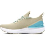 ⁦Under Armour Women's Charged Quicker Shoes - حذاء أندر آرمر تشارجد كويكر للنساء لون بيج⁩ - الصورة ⁦4⁩