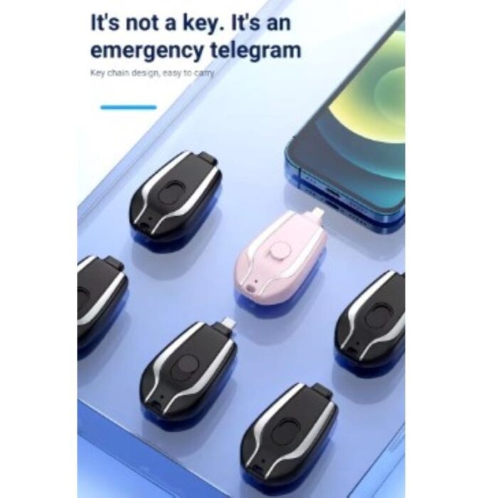 ⁦باور بانك  تايب سي على شكل ميدالية مفاتيح مزود طاقة - محمول حجم صغير وخفيف الوزن - سعة 2000 ميلي أمبير - لون أسود/ زهري - حصريًا في مارت⁩ - الصورة ⁦5⁩