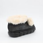 حذاء شتوي للأطفال لون أسود بلمعة