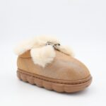 ⁦حذاء شتوي للأطفال لون كموني بلمعة⁩ - الصورة ⁦2⁩