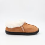 حذاء شتوي للنساء لون عسلي وبيج