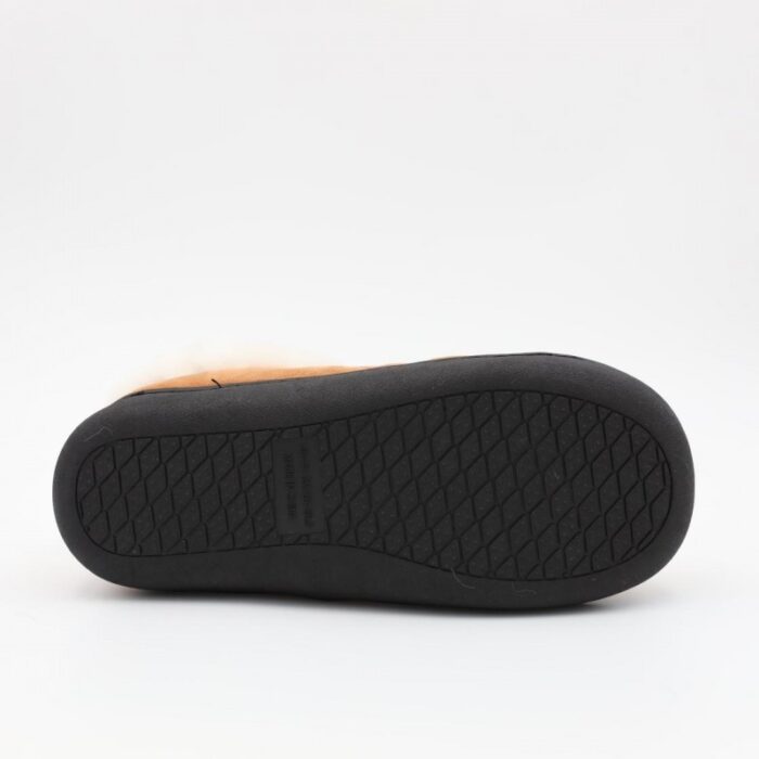 ⁦حذاء شتوي للنساء لون عسلي وبيج⁩ - الصورة ⁦4⁩