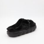 حفاية شتوية لون أسود بتصميم قلب مع قشاط بلمعة