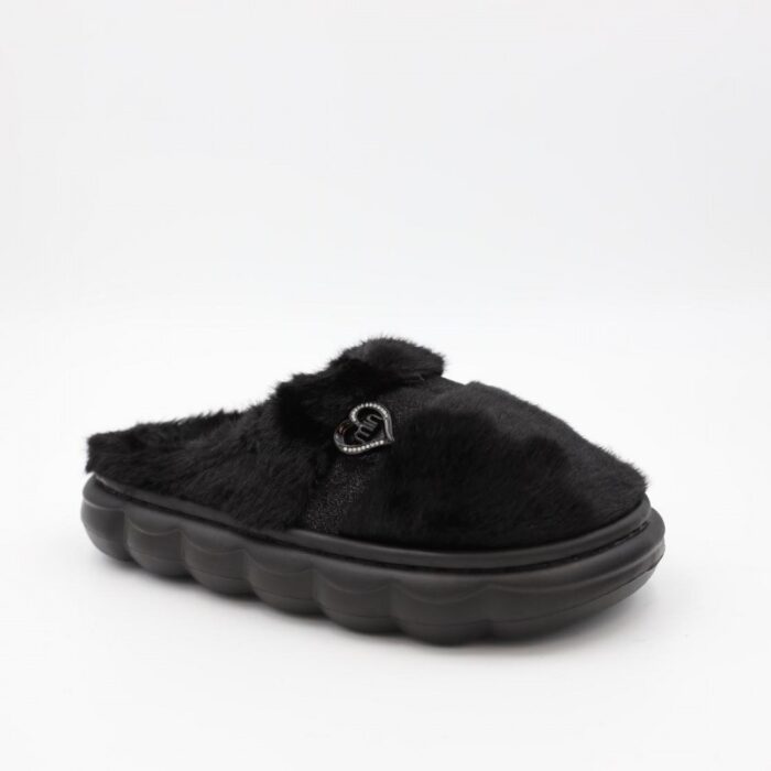 ⁦حفاية شتوية لون أسود بتصميم قلب مع قشاط بلمعة⁩ - الصورة ⁦6⁩