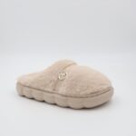 ⁦حفاية شتوية لون بيج بتصميم قلب مع قشاط بلمعة⁩ - الصورة ⁦4⁩