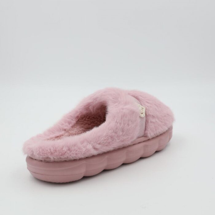 ⁦حفاية شتوية لون نهدي بتصميم قلب مع قشاط بلمعة⁩ - الصورة ⁦5⁩