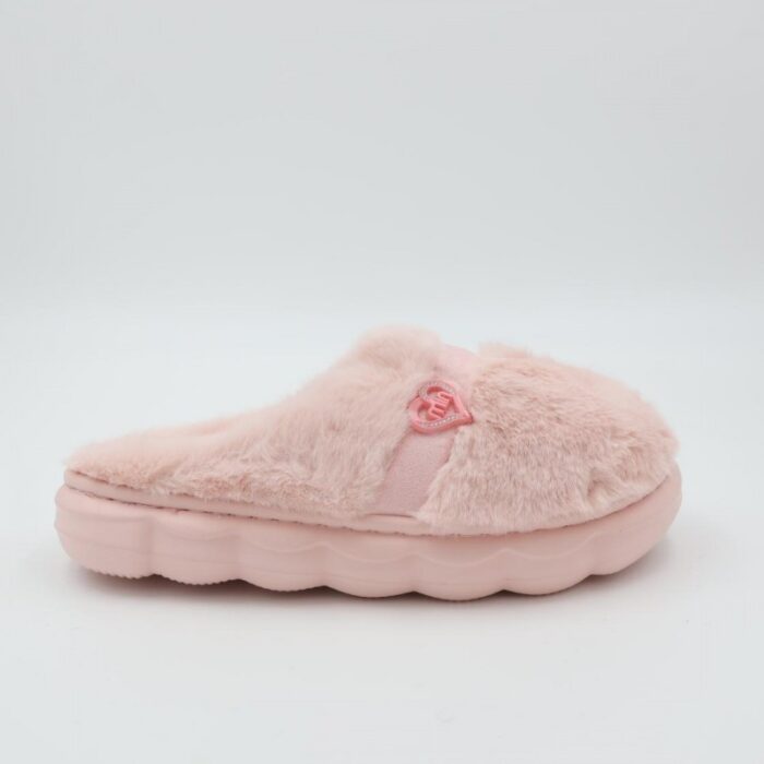 ⁦حفاية شتوية لون زهري بتصميم قلب مع قشاط بلمعة⁩ - الصورة ⁦3⁩