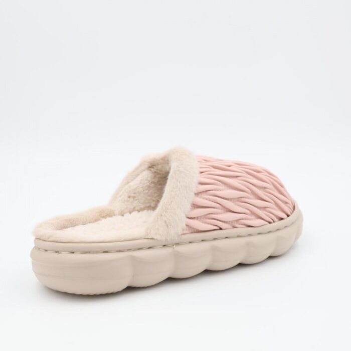 103376037_67dca0907998f حفاية شتوية لون زهري وبيج - الصورة 1