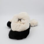 ⁦حفاية شتوية للنساء لون أبيض وأسود من الأسفل⁩ - الصورة ⁦5⁩