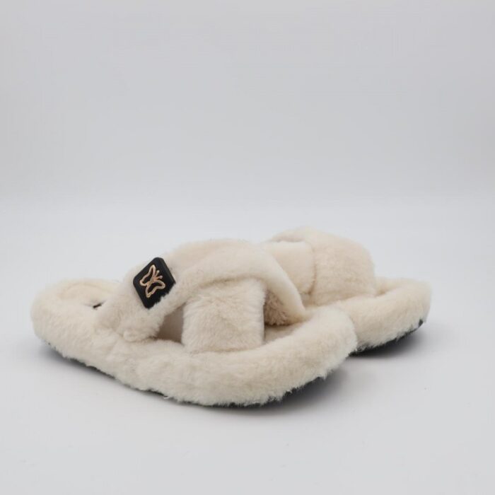 103376085_67dca0e106cf1 حفاية شتوية للنساء لون أبيض - الصورة 1