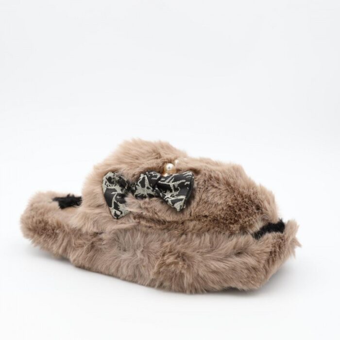 103376087_67dca0e753c5e حفاية شتوية للنساء لون كاكي بتصميم لولو - الصورة 1