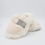 حفاية شتوية للنساء لون أبيض مع أحجار زركون