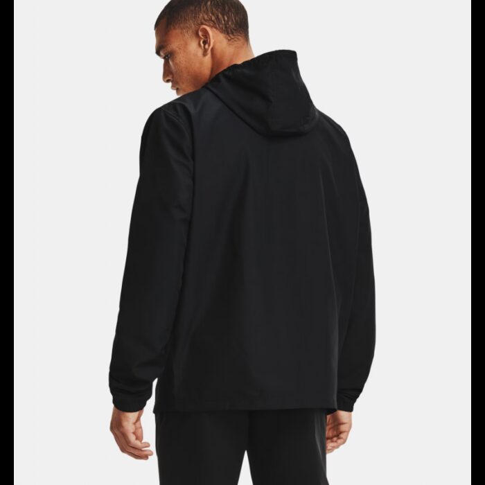 ⁦جاكيت أندر آرمر سبورت ستايل ويندبريكر ضد الماء للرجال لون أسود- Under Armour Men's Sportstyle Windbreaker Jacket⁩ - الصورة ⁦2⁩