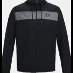 ⁦جاكيت أندر آرمر سبورت ستايل ويندبريكر ضد الماء للرجال لون أسود- Under Armour Men's Sportstyle Windbreaker Jacket⁩ - الصورة ⁦3⁩