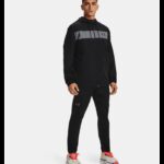⁦جاكيت أندر آرمر سبورت ستايل ويندبريكر ضد الماء للرجال لون أسود- Under Armour Men's Sportstyle Windbreaker Jacket⁩ - الصورة ⁦5⁩