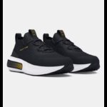⁦Under Under Men's UA Phantom 4 Shoes- حذاء اندر ارمور فانتوم 4 للرجال لون أسود ونعل أبيض⁩ - الصورة ⁦4⁩