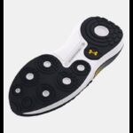 ⁦Under Under Men's UA Phantom 4 Shoes- حذاء اندر ارمور فانتوم 4 للرجال لون أسود ونعل أبيض⁩ - الصورة ⁦5⁩