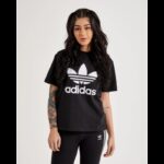⁦adidas Women's Adicolor Classics Trefoil Tee - Black⁩ - الصورة ⁦5⁩