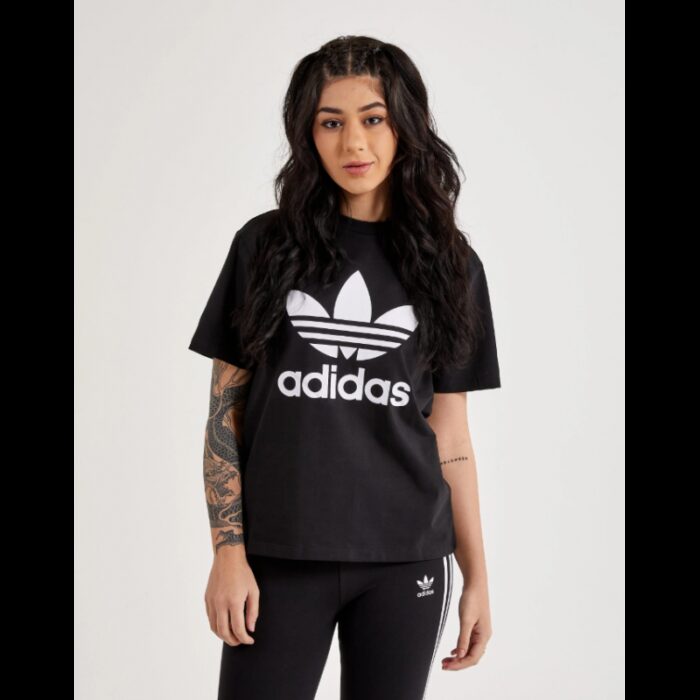 ⁦adidas Women's Adicolor Classics Trefoil Tee - Black⁩ - الصورة ⁦5⁩