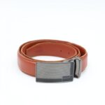 ⁦سير جلد طبيعي رسمي بتصميم ابزيم للرجال لون عسلي⁩ - الصورة ⁦2⁩