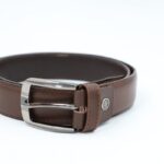 ⁦سير جلد طبيعي رسمي بتصميم ابزيم للرجال لون أسود⁩ - الصورة ⁦2⁩