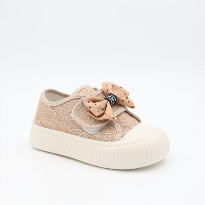 ⁦حذاء برباط ولاصق بلمعة للأطفال لون بيج و أبيض⁩ - الصورة ⁦2⁩