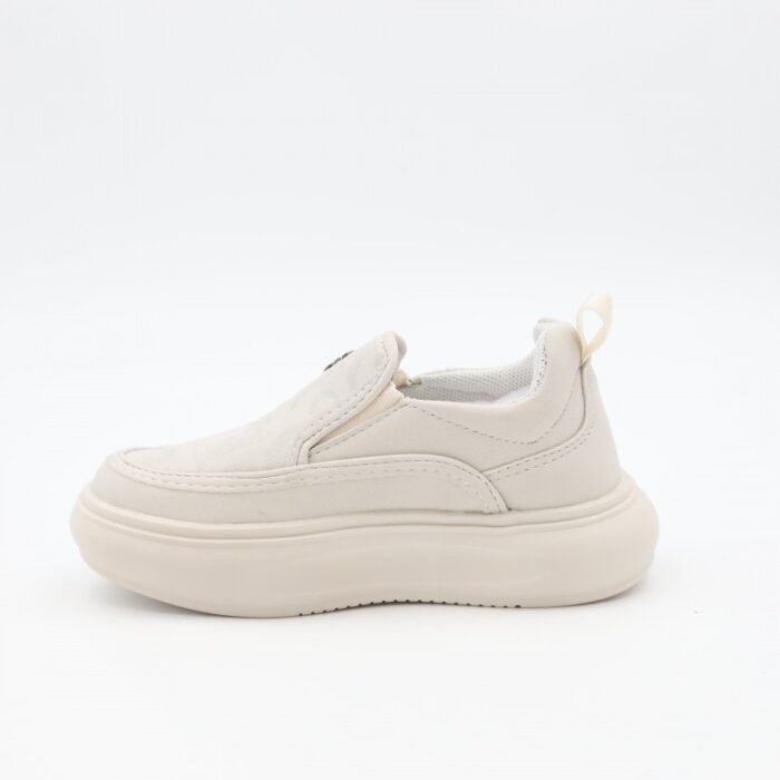 ⁦حذاء للأطفال والنساء لون اوف وايت⁩ - الصورة ⁦6⁩