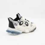 ⁦بوت رياضي بناتي للأطفال لون أبيض وأسود⁩ - الصورة ⁦4⁩