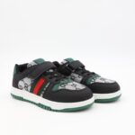 حذاء رياضي للأطفال لون أسود