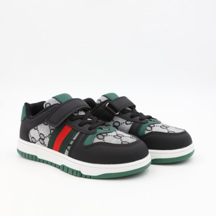 103376431_67dca4112f579 حذاء رياضي للأطفال لون أسود - الصورة 1