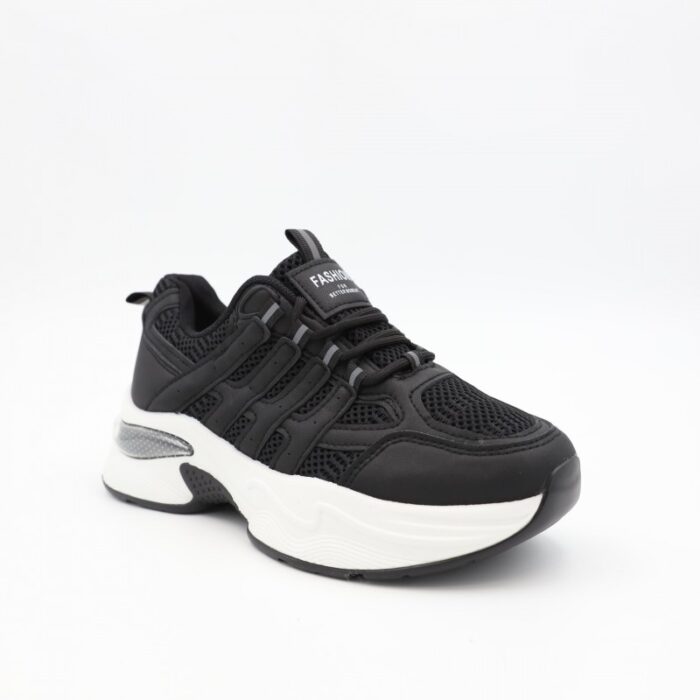 ⁦حذاء رياضي للجنسين لون أسود⁩ - الصورة ⁦2⁩