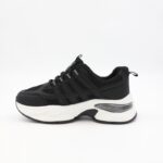 ⁦حذاء رياضي للجنسين لون أسود⁩ - الصورة ⁦5⁩