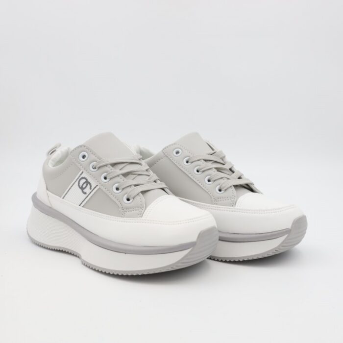 103376451_67dca4322b38d حذاء رياضي للنساء لون رمادي و أبيض - الصورة 1